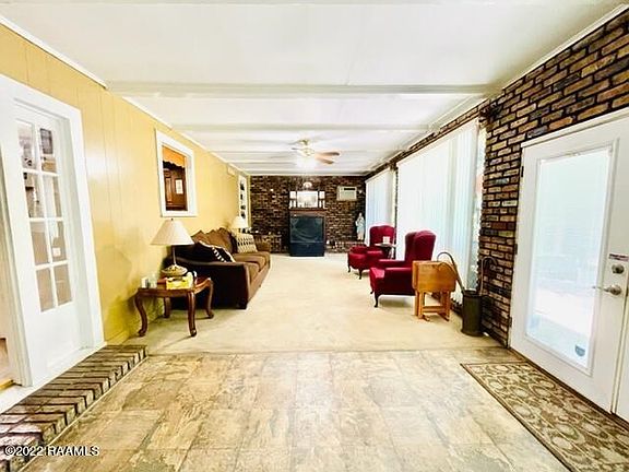 3rd image of 280 Gardener St