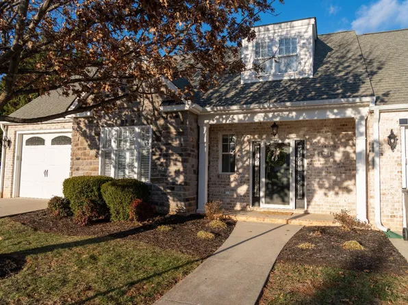 1384 Helmsdale Dr, Forest, VA 24551