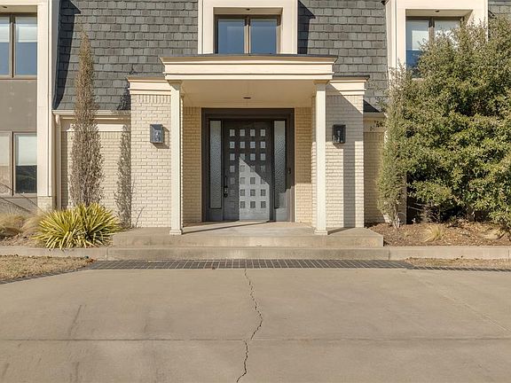 2nd image of 6317 Norham Ct