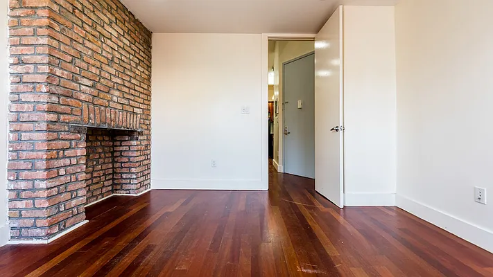 Rented by Nooklyn NYC LLC | media 23