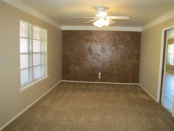 2nd image of 1136 Norwood Dr