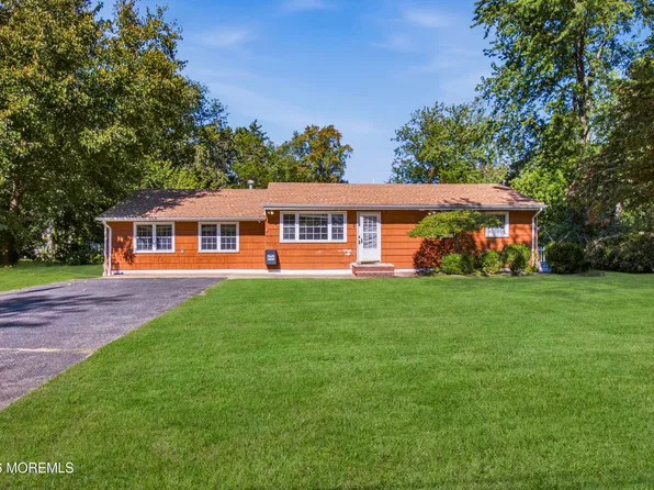 9 Hemlock Court, Jackson, NJ 08527