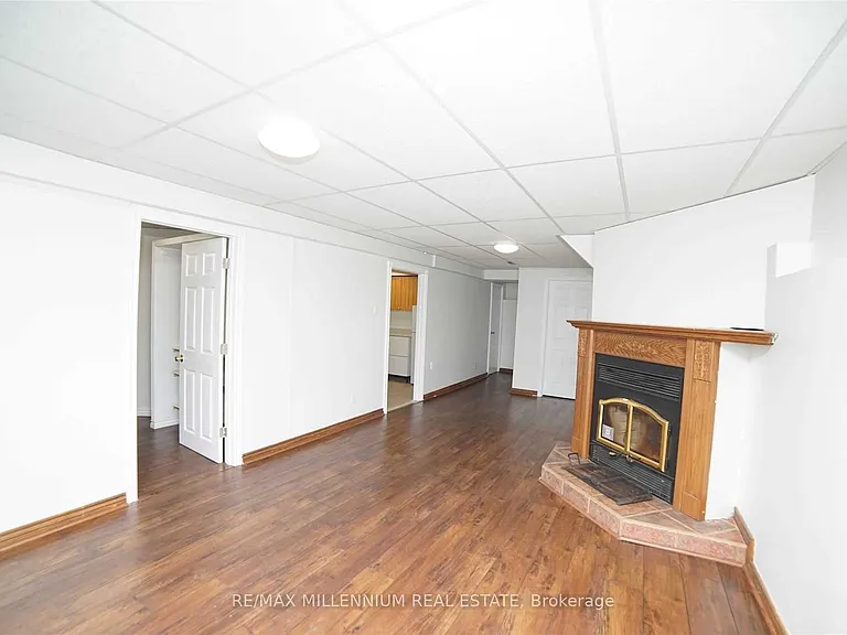 8 Dalzell Ave — Photo 5
