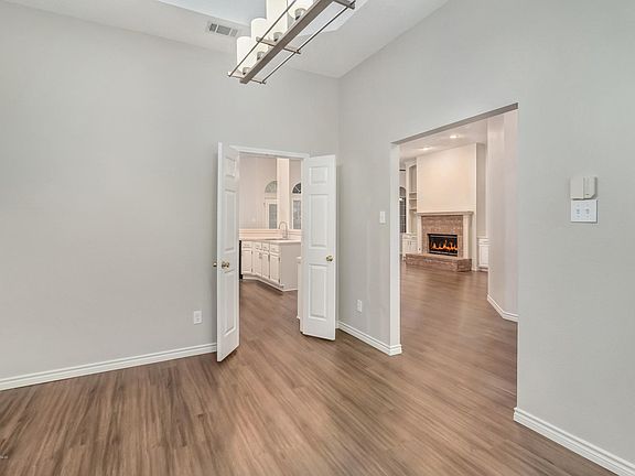 4th image of 2905 Cheverny Dr