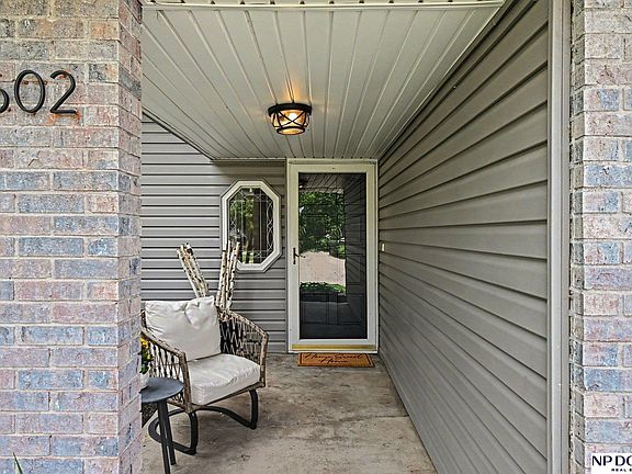 4th image of 602 N 151st Cir