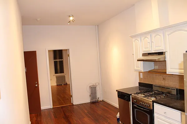 Rented by Nooklyn NYC LLC | media 45