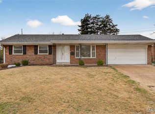 9999 Casa Rosa Dr, Saint Louis, MO 63123