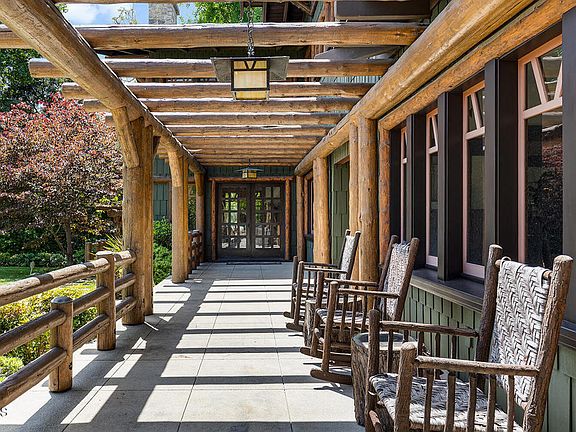 5th image of 1361 Ridge Way