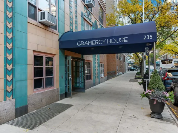 235 East 22nd Street image 19 of 19