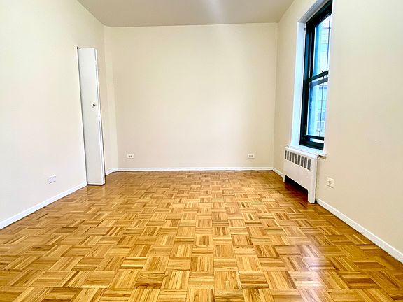3rd image of 542 E 79th St APT 6j