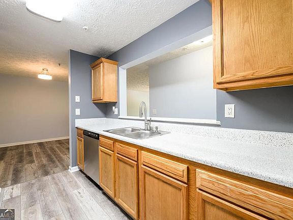 3rd image of 6301 Fairington Village Dr