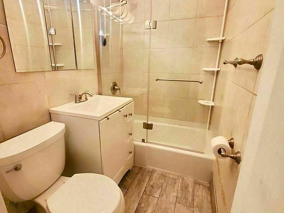 2nd image of 522 E 88th St APT 3C