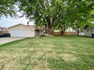 316 16th St SW, Jamestown, ND 58401