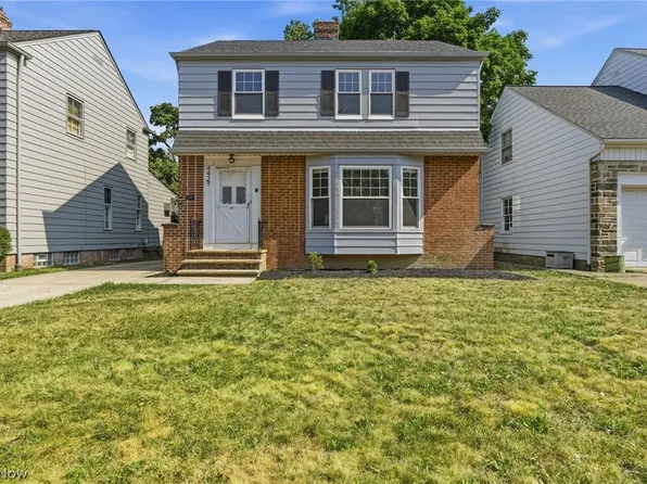 4429 Groveland Rd, University Heights, OH 44118