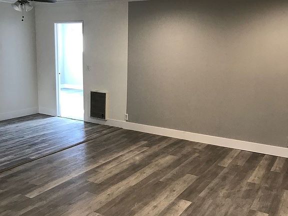 2nd image of 430 Normandie Pl APT 2