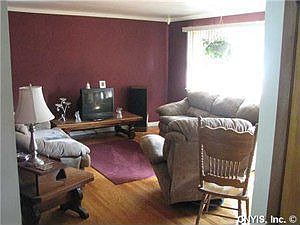 5th image of 316 Dickerson Dr N