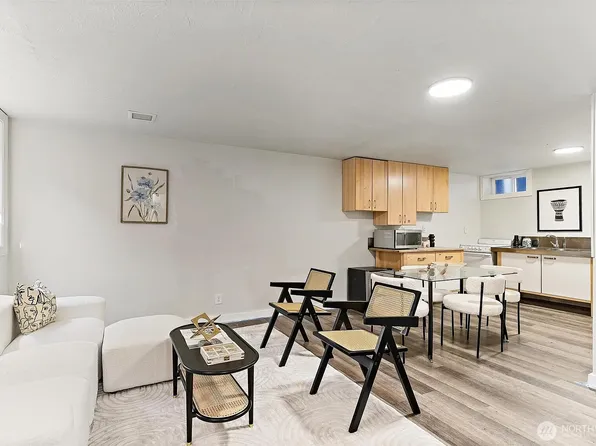 9520 2nd Ave NW #Basement, Seattle, WA 98117