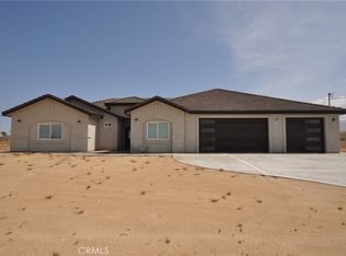 6075 La Mesa Rd, Phelan, CA 92371