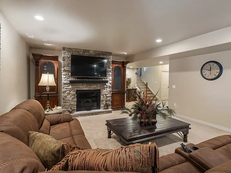 2156 Villa Creek Cir — Photo 28