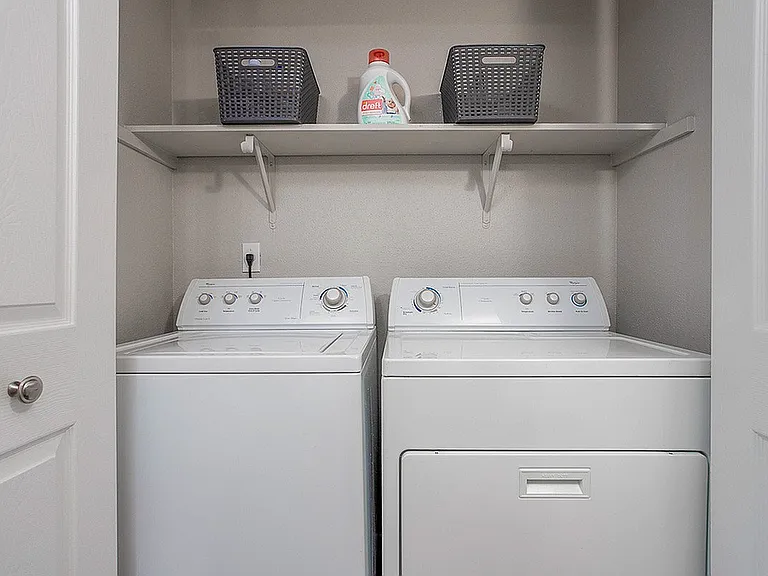 Washer and Dryer Hookups
