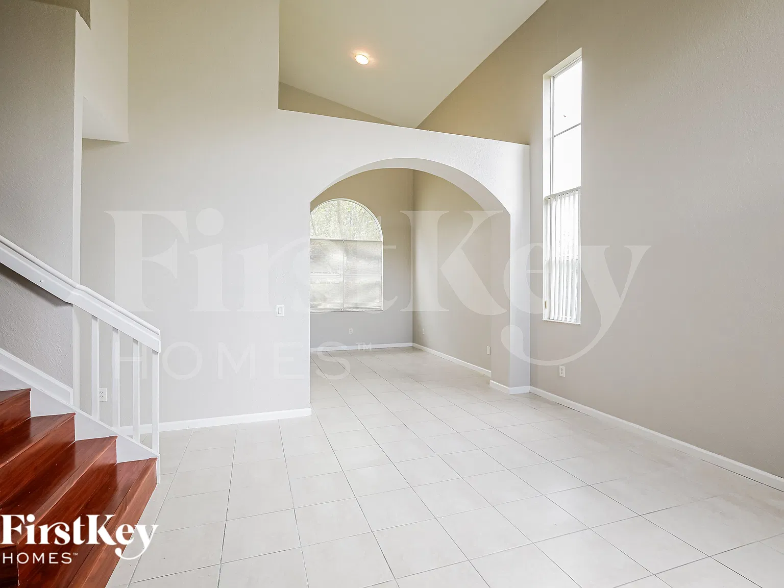 5 bed, 3.0 bath, 2624 sqft, $3,620 — Photo 2