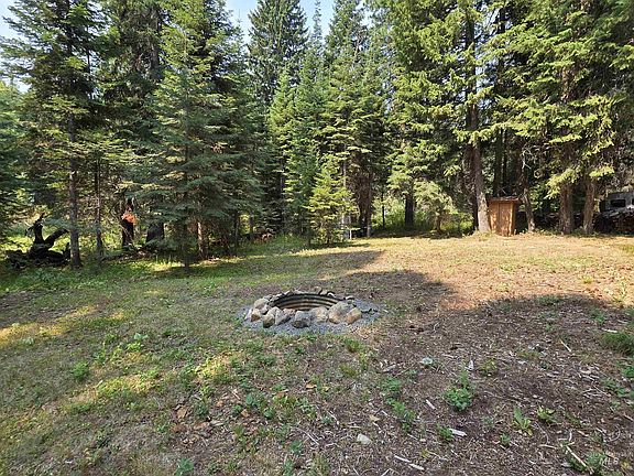 3rd image of 1677 Aspen