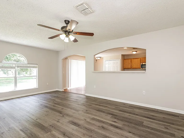2069 Whispering Trails Blvd — Photo 7