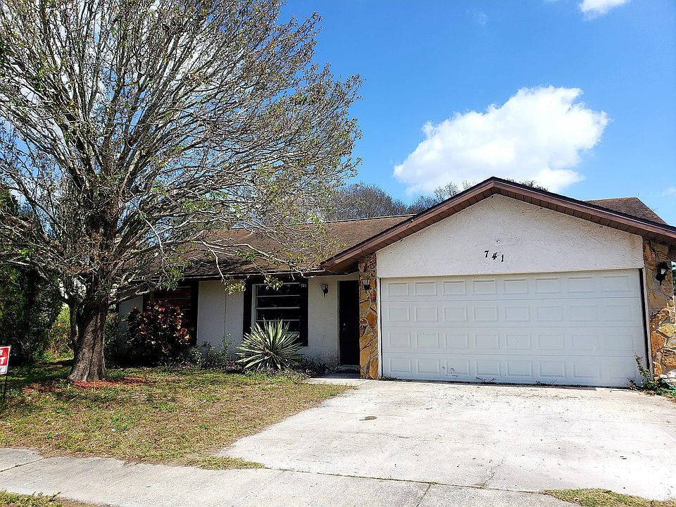 1st image of 741 Lake Palms Dr
