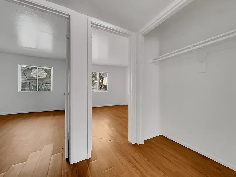 2905 E Monroe St #2 — Photo 20