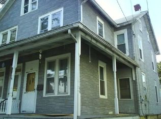 404 W Penn Ave, Robesonia, PA 19551