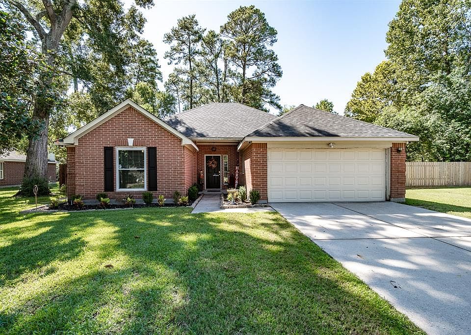 1st image of 25332 Dogwood Ln