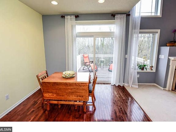 5th image of 527 Sutherland Dr