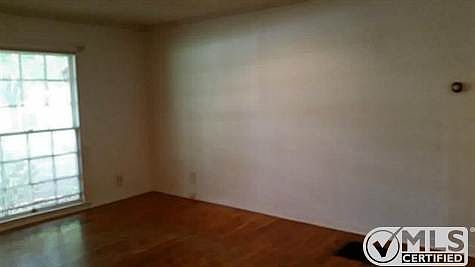 3rd image of 5416 Collinwood Ave