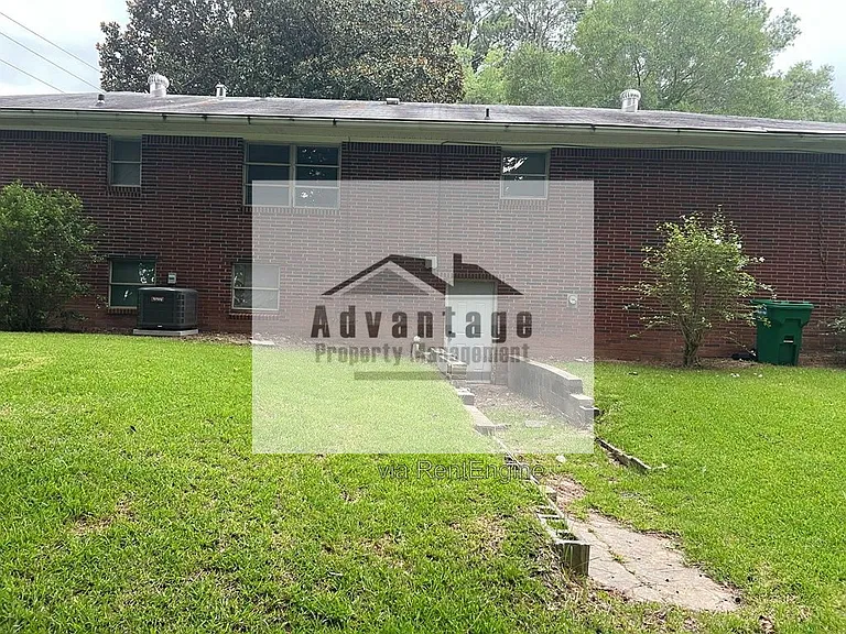 1618 Patricia Dr — Photo 18