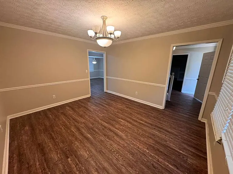 348 Freshman Dr — Photo 4