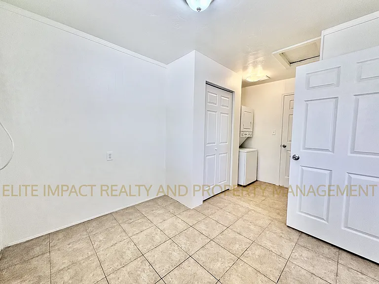 2466 N Treat Ave #1 — Photo 9