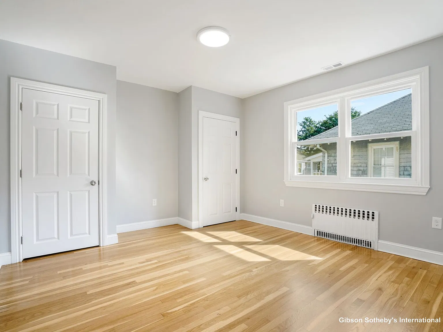 107 Lake St — Photo 4