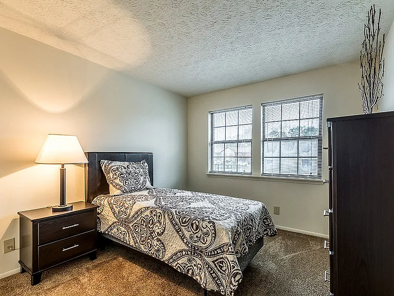 Windsor - Bedroom 1