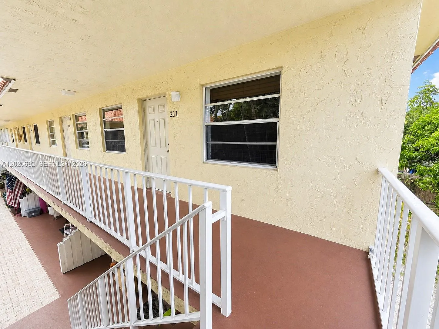Tudor Manor Condo — Photo 3