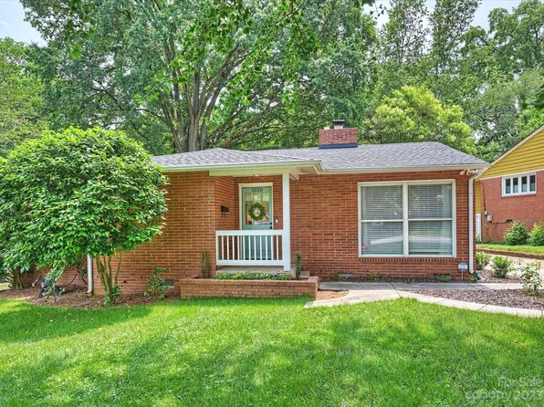 1030 Broadmoor Dr, Charlotte, NC 28209