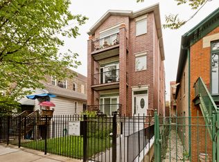 1502 W Chestnut St #2, Chicago, IL 60642