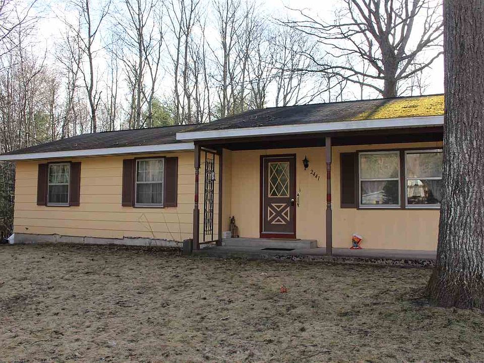 1st image of 2441 Greenbrier Dr