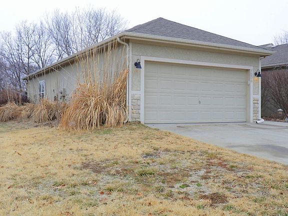 2nd image of 1308 N 132nd St