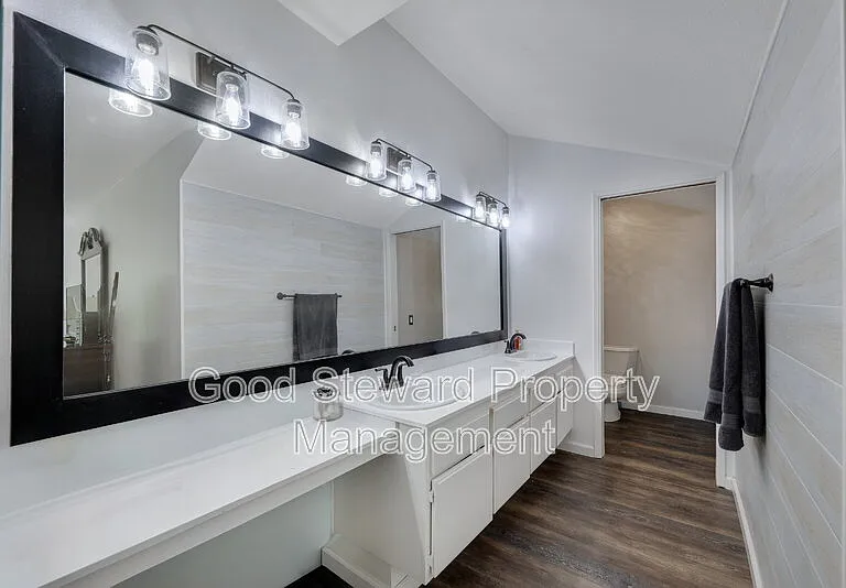 6646 Vista Loma — Photo 23