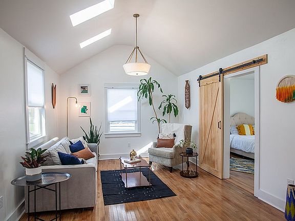 2nd image of 509 Norton Ave