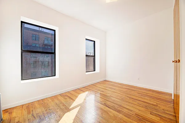 Rented by REAL New York | media 17