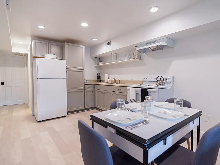 412 Allen Dr #BASEMENT — Photo 6