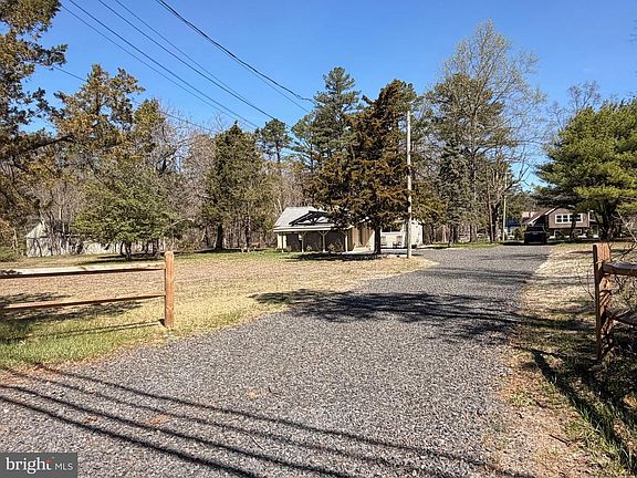 4th image of 579-583 Tabernacle Rd