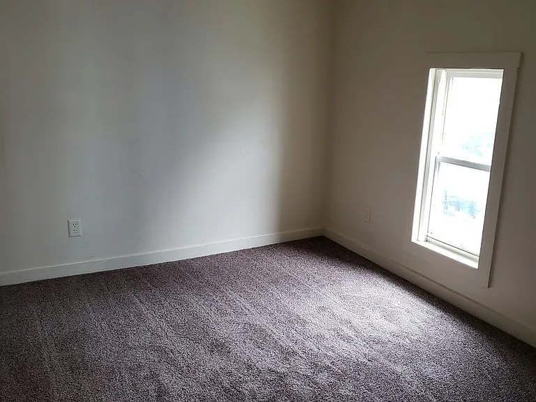 1617 Hamilton St — Photo 12