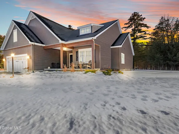 5 Pine Bark Place, Saratoga Springs, NY 12866